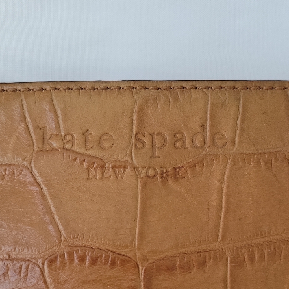 Kate Spade Brown Crocodile Embossed Leather Clutch Bag - Picture 2 of 7